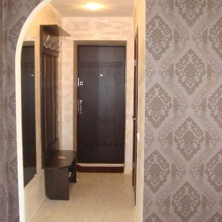 2 К.К.Люкс На Проспекте Мира,1, Г. Николаев Apartamento Exterior foto