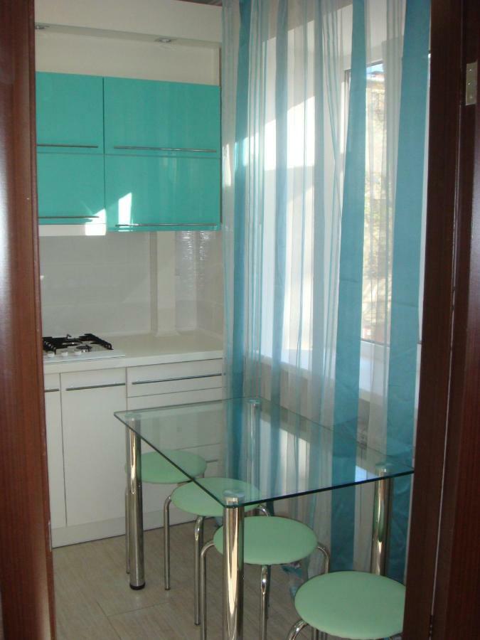 2 К.К.Люкс На Проспекте Мира,1, Г. Николаев Apartamento Exterior foto
